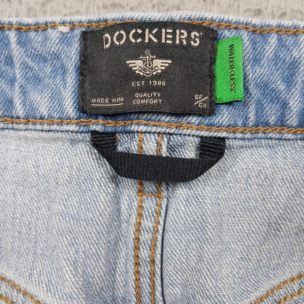 Dockers Jeans Mens 40x32 Light‎ Wash Blue Denim Straight Fit